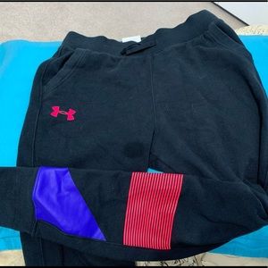 UA Girls fleece joggers.  With pockets. Youth Lrg